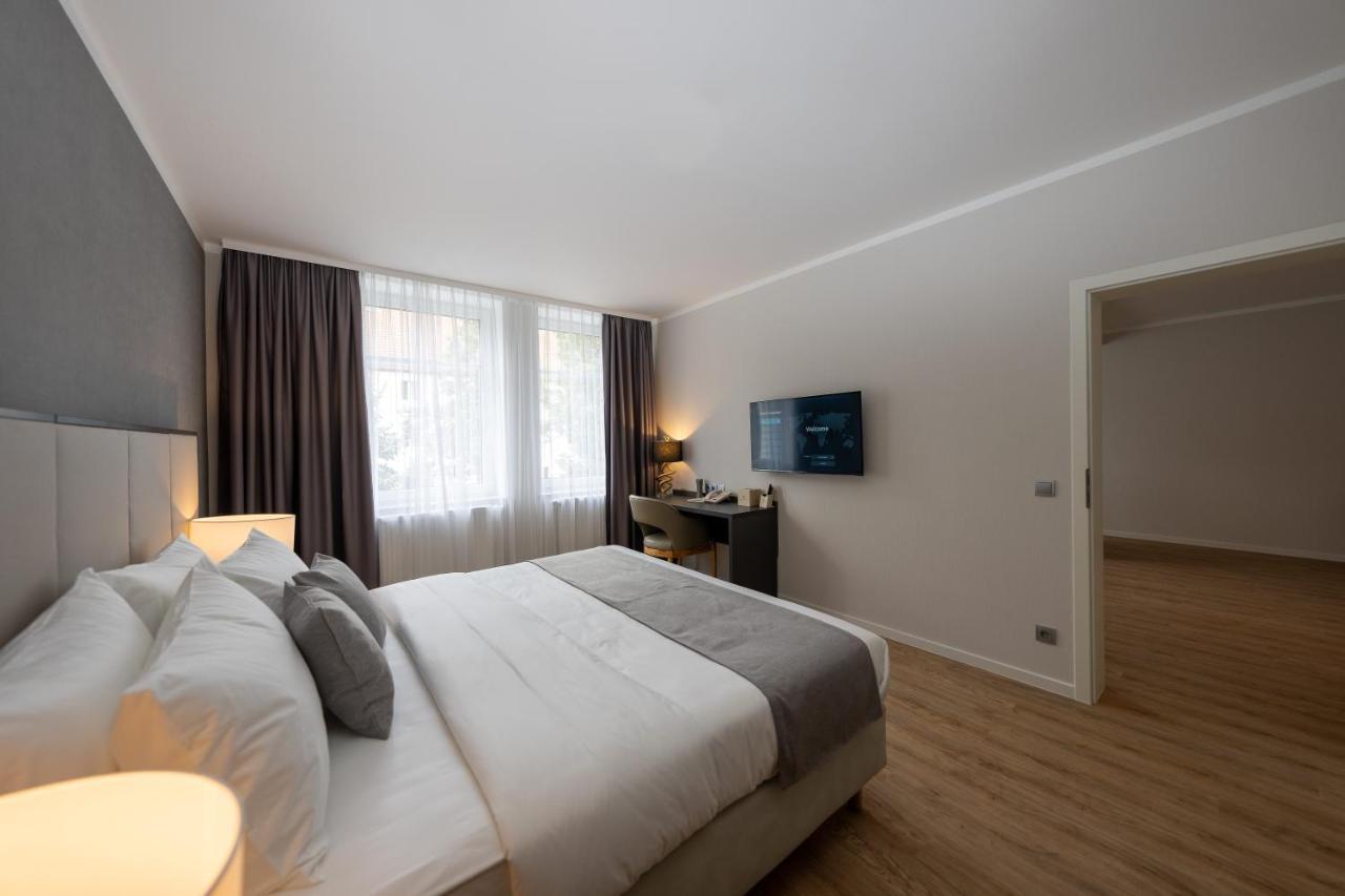 Deluxe Suite,1162256844:JPEG